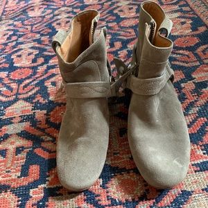 Isabel Marant Suede Raelyn Ankle Bootie EU 37